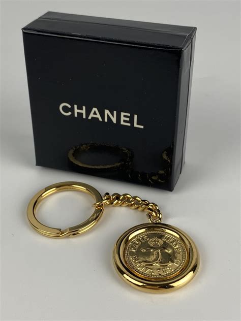 porte clé chanel pas cher|chanel petite.